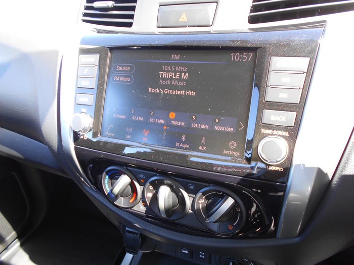 2025 Nissan Navara SL