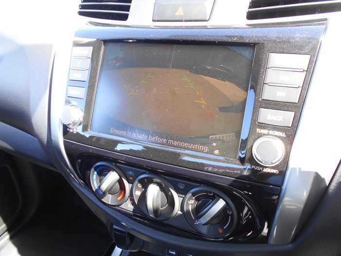 2025 Nissan Navara SL