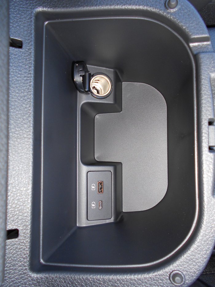 2025 Nissan Navara SL