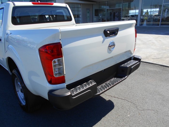 2025 Nissan Navara SL