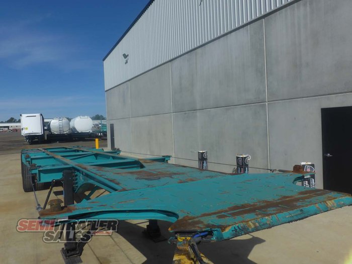 2003 Maxitrans 40FT Skel Trailer with Rear Push Out Bar