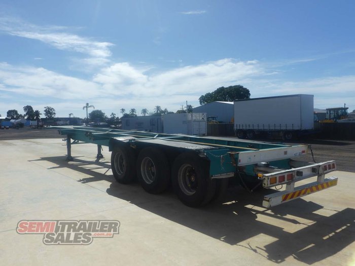 2003 Maxitrans 40FT Skel Trailer with Rear Push Out Bar