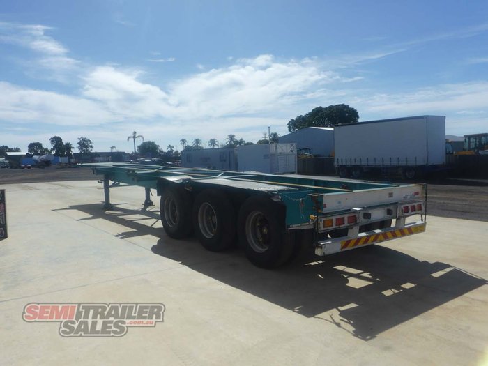 2003 Maxitrans 40FT Skel Trailer with Rear Push Out Bar