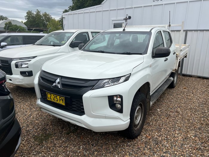 2020 MITSUBISHI TRITON GLX