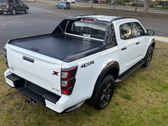 2025 Isuzu D-MAX X-TERRAIN
