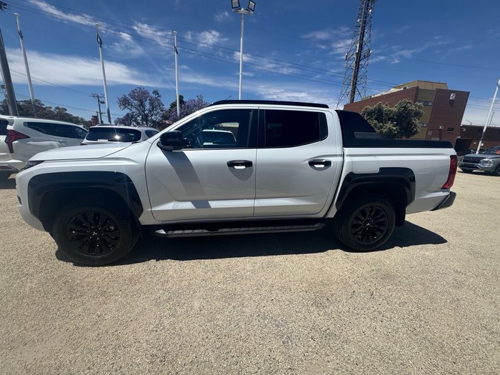 2025 MITSUBISHI Triton GSR