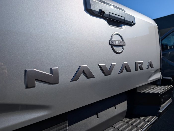 2025 NISSAN NAVARA ST