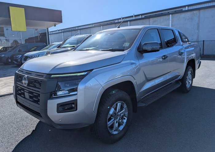 2025 NISSAN NAVARA ST