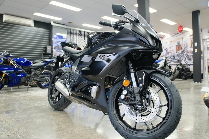 2025 YAMAHA YZF-R7 HOS YAMAHA ROAD Black