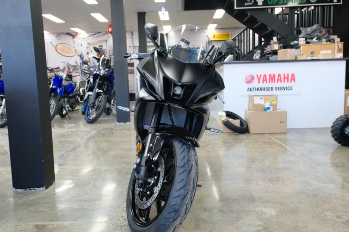 2025 YAMAHA YZF-R7 HOS YAMAHA ROAD Black