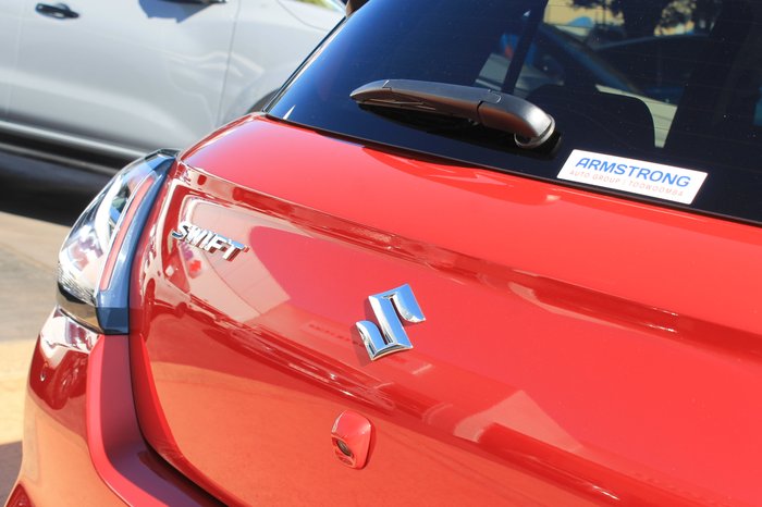 2025 Suzuki Swift Hybrid Plus