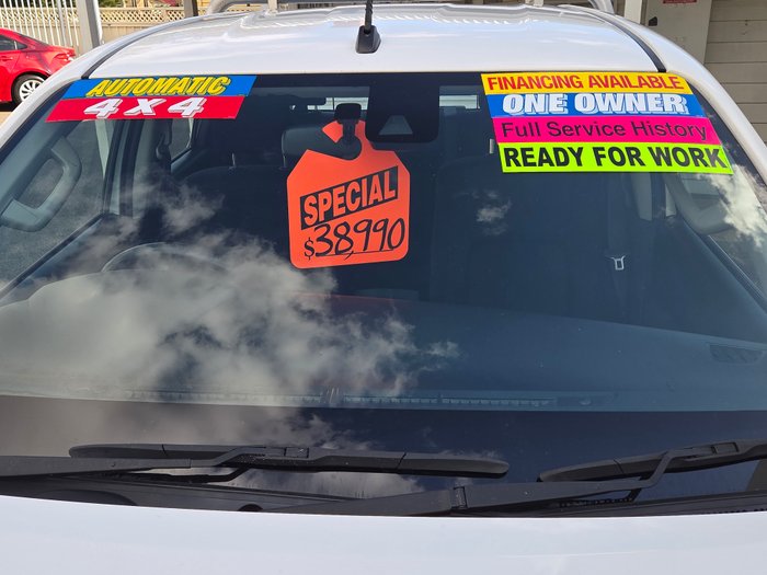 2019 TOYOTA HILUX SR WHITE