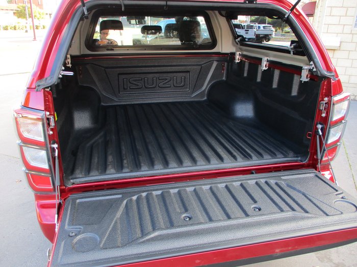 2025 Isuzu D-MAX LS-U MY24 Red