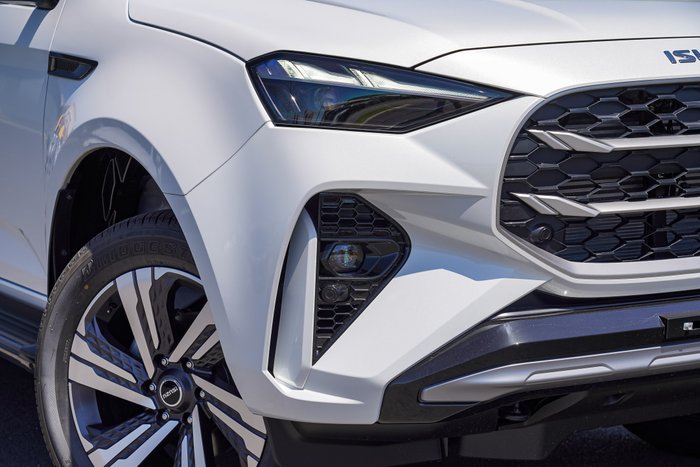 2025 Isuzu MU-X LS-T