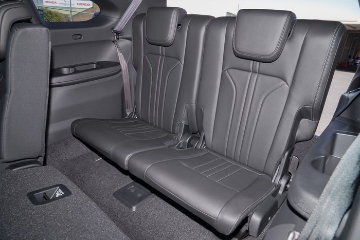 2025 Isuzu MU-X LS-T
