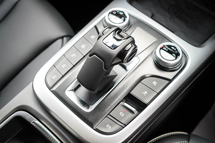 2025 GWM GWM TANK 300