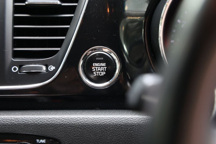 2019 Kia Carnival SLi