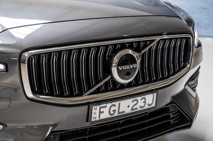 2023 Volvo S60 Ultimate B5 Bright