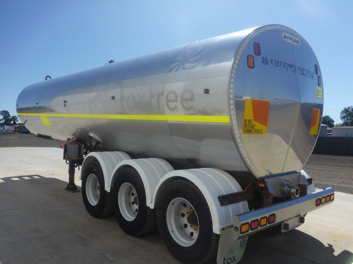 2001 Byford Stainless Steel Tanker