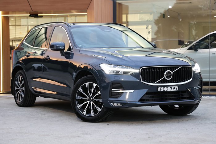 2022 Volvo XC60 Plus B5