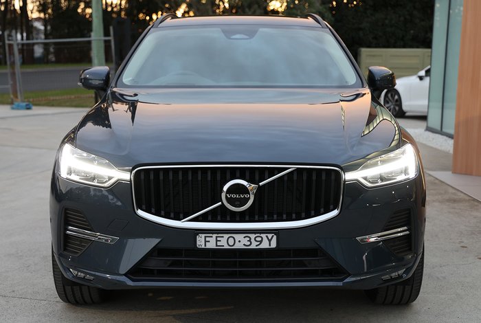 2022 Volvo XC60 Plus B5