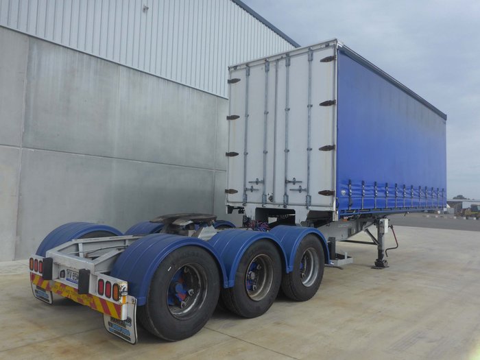 2008 Krueger 12 Pallet Rollback Curtainsider A Trailer