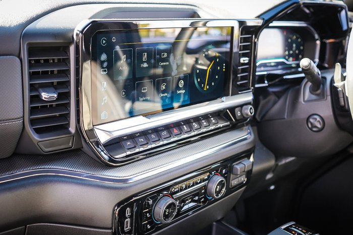2025 Chevrolet Silverado