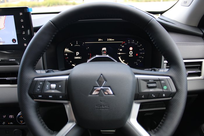 2025 Mitsubishi Outlander Exceed