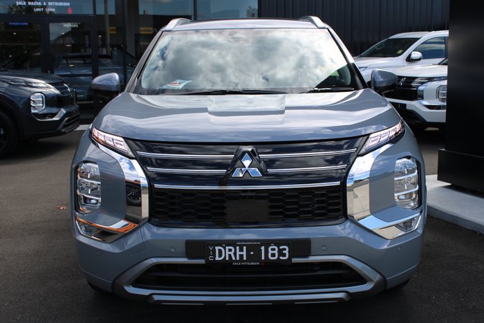 2025 Mitsubishi Outlander Exceed