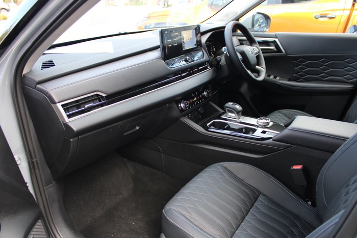 2025 Mitsubishi Outlander Exceed