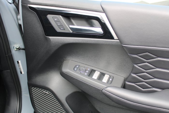 2025 Mitsubishi Outlander Exceed