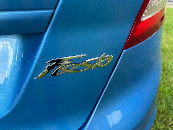 2010 Ford Fiesta LX