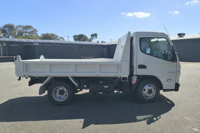 2025 Fuso Canter 615