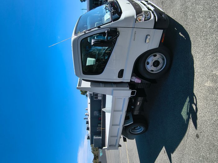 2025 Fuso Canter 615