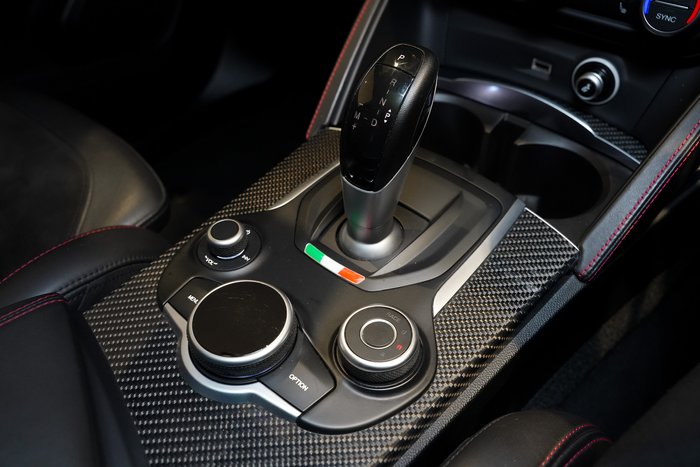 2019 Alfa Romeo Stelvio Quadrifoglio