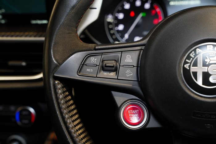 2019 Alfa Romeo Stelvio Quadrifoglio
