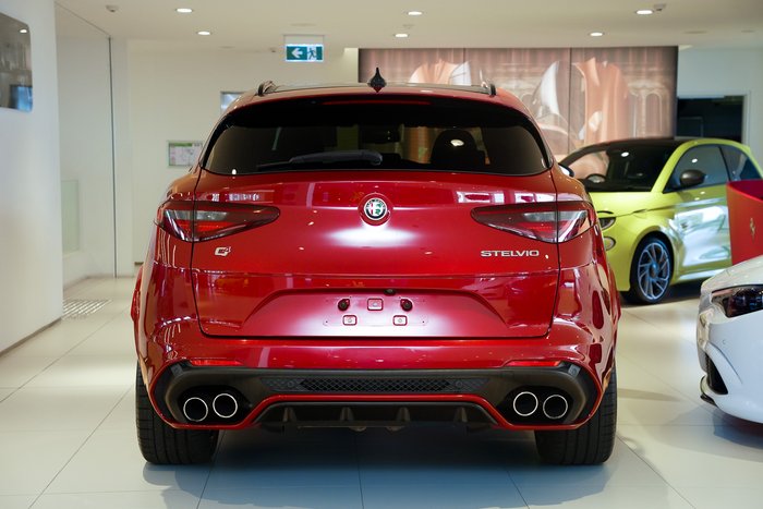 2019 Alfa Romeo Stelvio Quadrifoglio