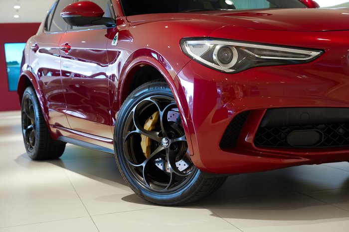 2019 Alfa Romeo Stelvio Quadrifoglio