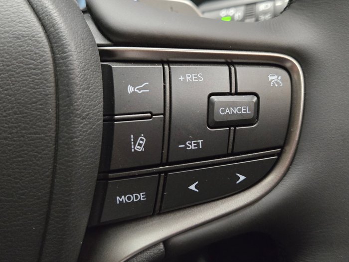 2024 Lexus UX300E Sports Luxury 71.4 kWh Li-ion batt Automatic SUV