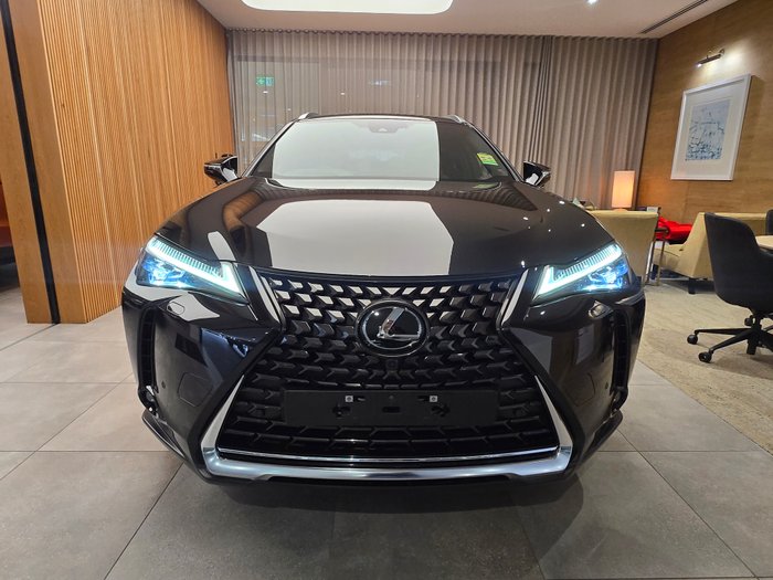 2024 Lexus UX300E Sports Luxury 71.4 kWh Li-ion batt Automatic SUV