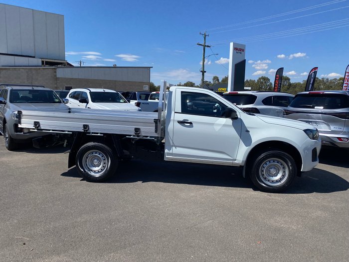 2025 ISUZU D-MAX SX