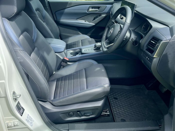 2025 NISSAN QASHQAI STL