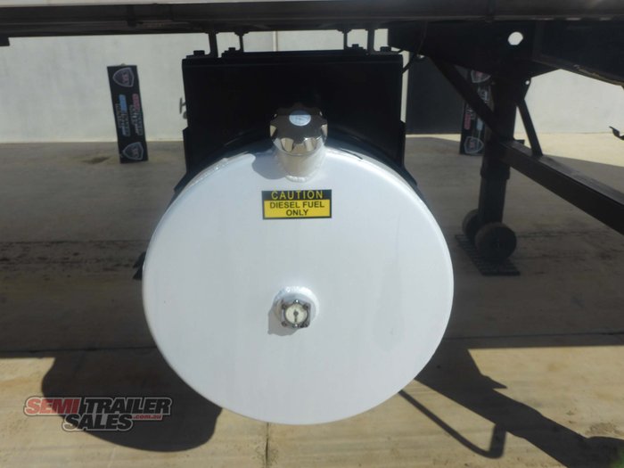 2005 Maxitrans 22 Pallet Refrigerated Pantech