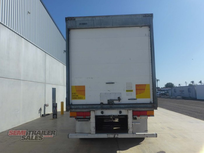 2005 Maxitrans 22 Pallet Refrigerated Pantech