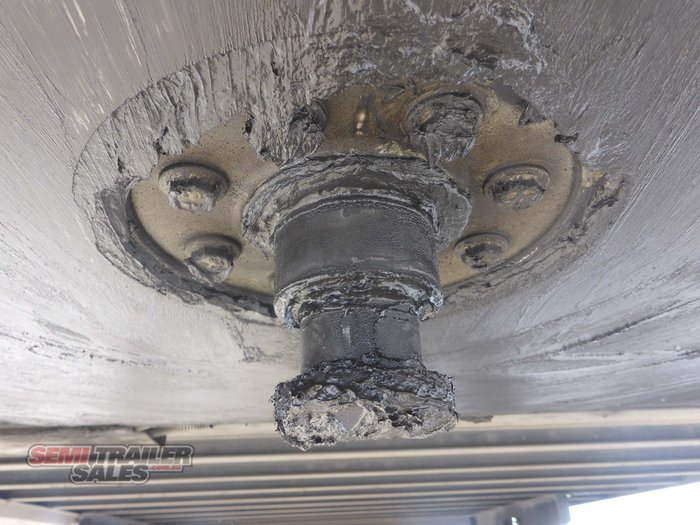 2005 Maxitrans 22 Pallet Refrigerated Pantech