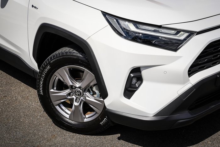 2025 Toyota RAV 4 Hybrid GX AWD