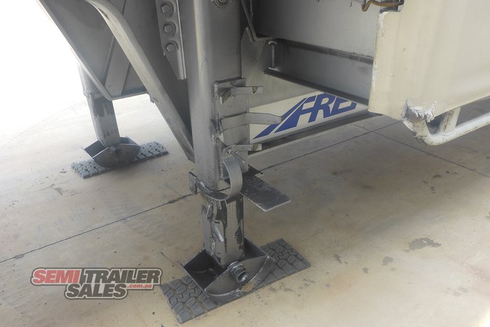 2003 Maxitrans 12 Pallet Dropdeck Curtainsider A Trailer with Mezz