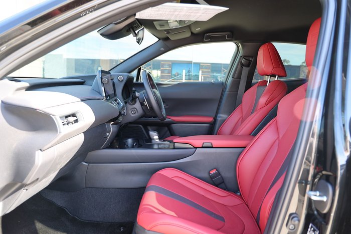 2025 Lexus UX300h F Sport 2WD