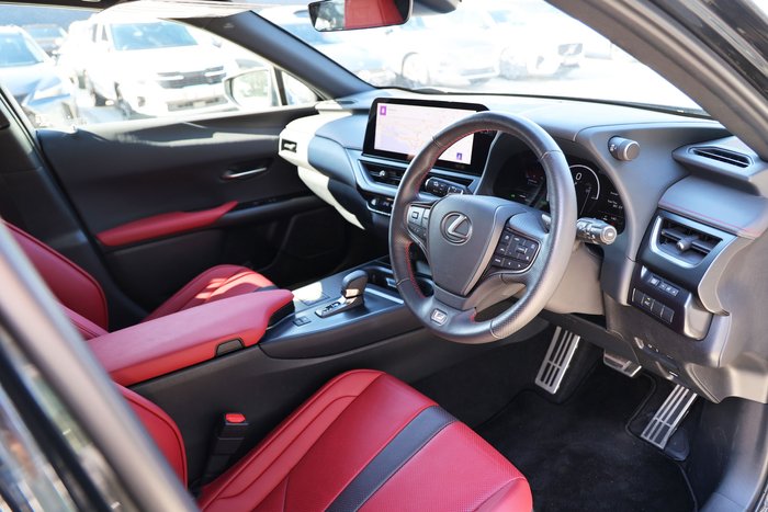 2025 Lexus UX300h F Sport 2WD