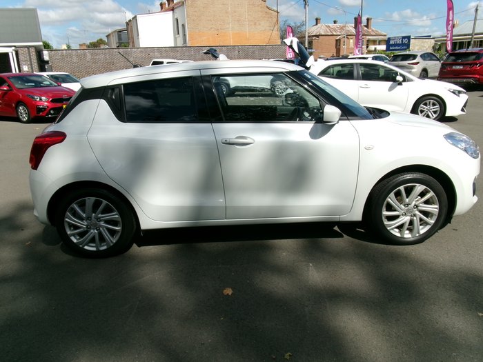 2022 SUZUKI SWIFT GL NAVI PLUS